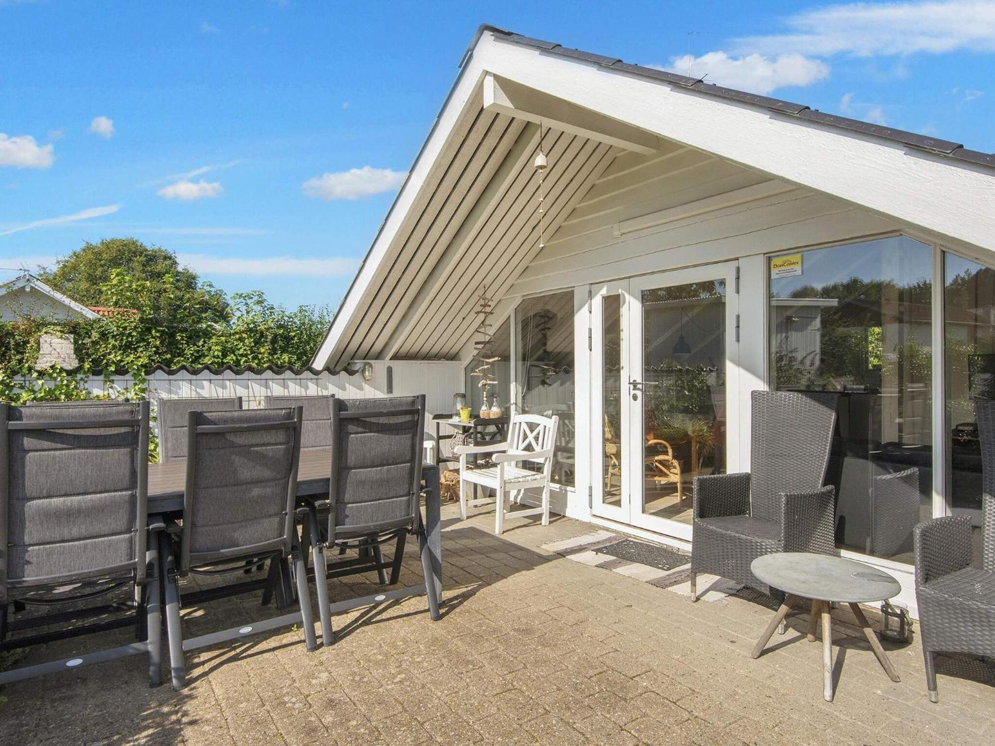 8 Person Holiday Home In Hejls 外观 照片